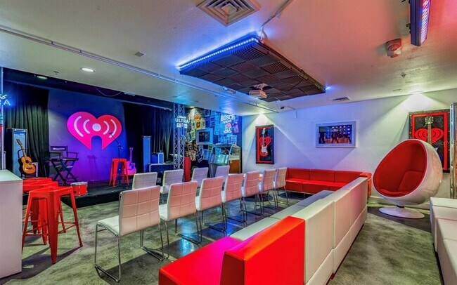 Building Photo - 1659 2nd St