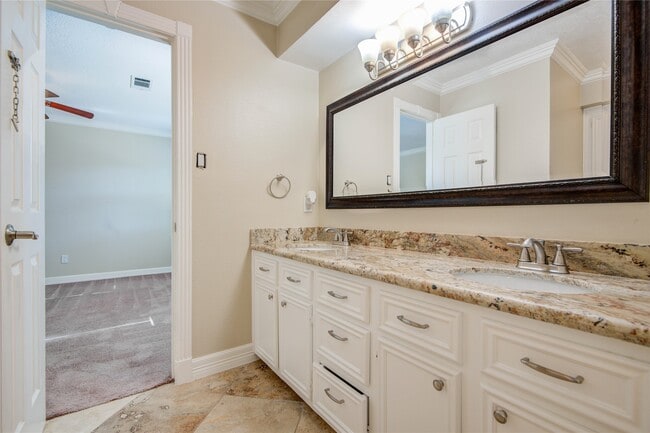 Building Photo - 8906 Herts Rd