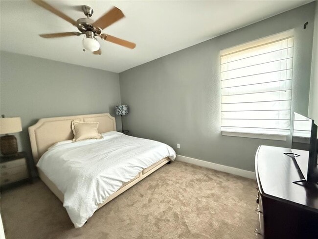 Building Photo - 410 Summit Ridge Dr N