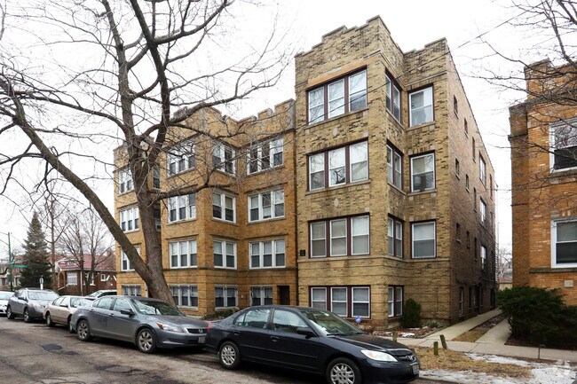Building Photo - 3001 W Leland Ave