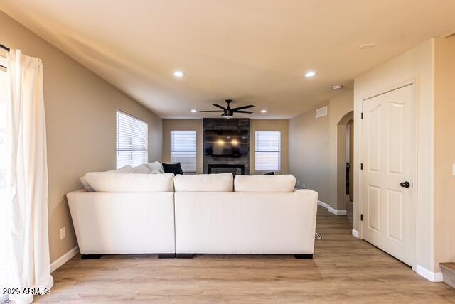 Building Photo - 4421 E Lone Cactus Dr