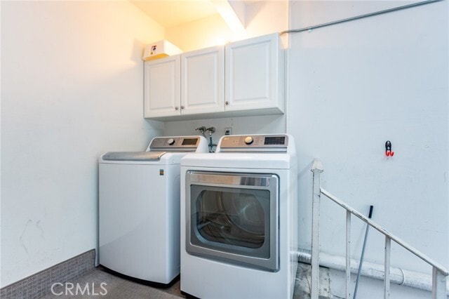 Building Photo - 1653 Toyon Pl