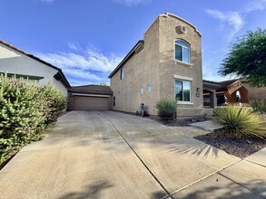 Building Photo - 10728 E Sanctuary Ridge Ln