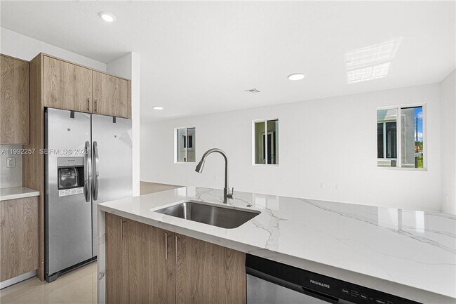 Building Photo - 22431 SW 125th Ave