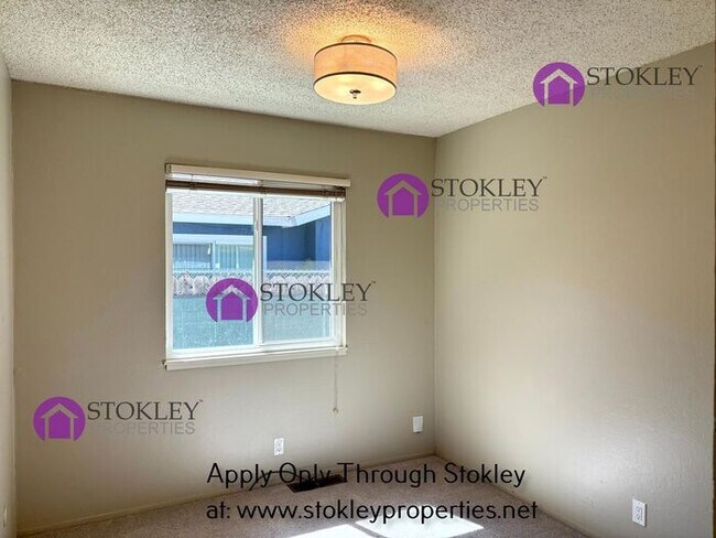 Building Photo - 142 Gilbert Ct