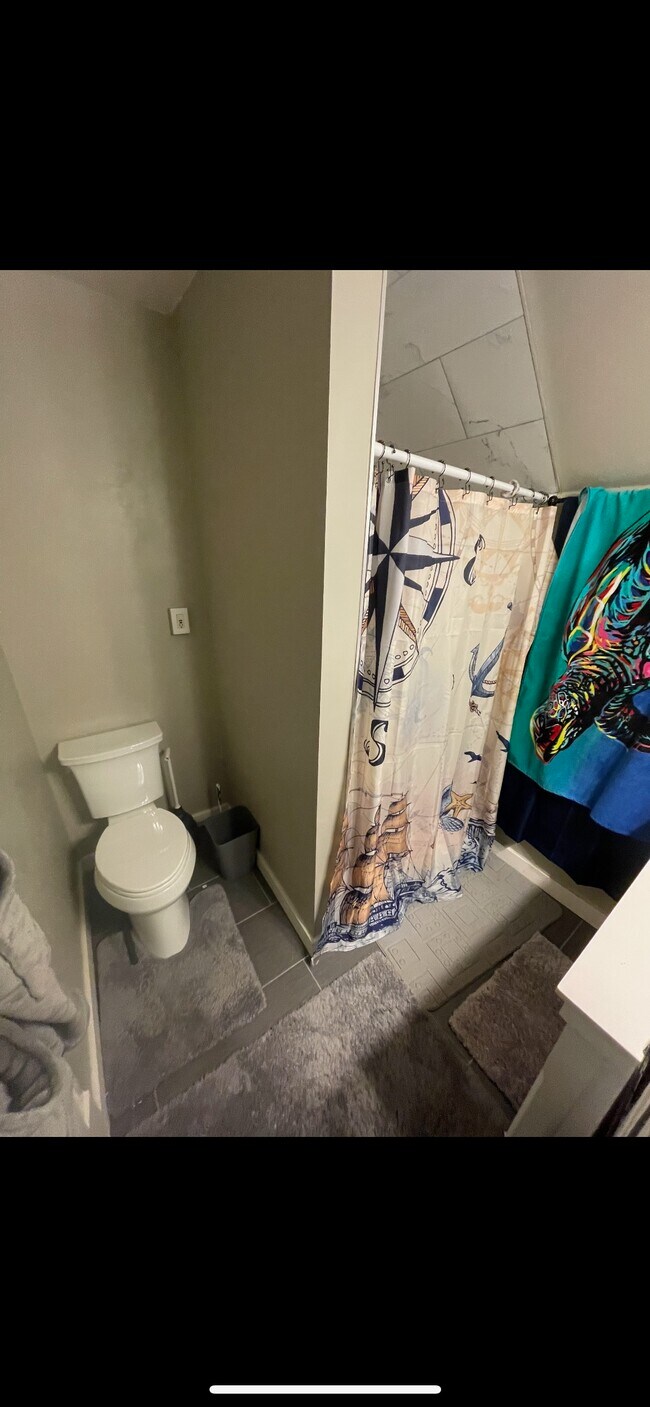 Building Photo - 2738 Emerson Ave S