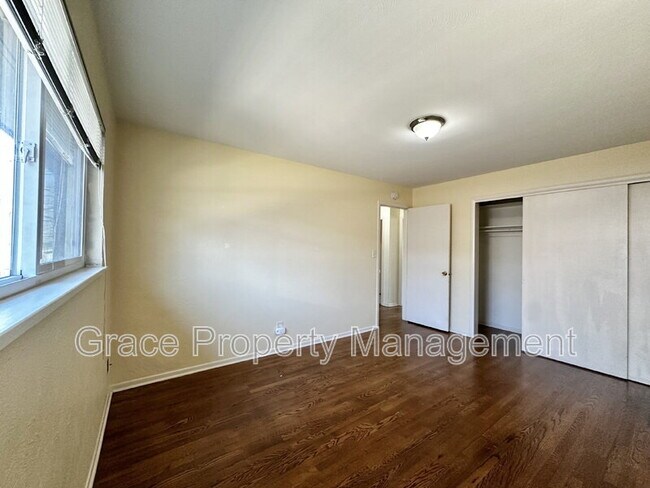 Building Photo - 1570 Tamarac St