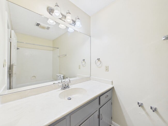 Building Photo - Coming Soon! 2 Bedroom 2 Bathroom