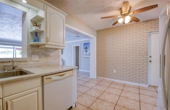 Building Photo - 5213 97th Way N