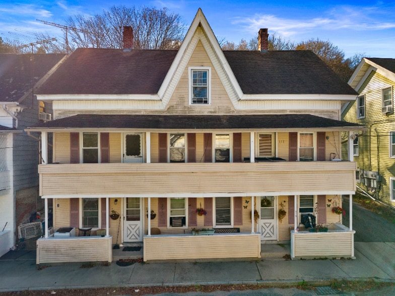 Building Photo - 121-121 High St