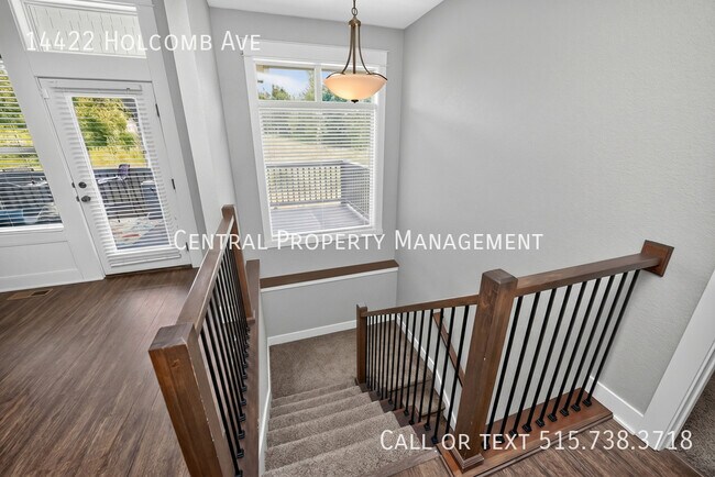 Building Photo - 14422 Holcomb Ave