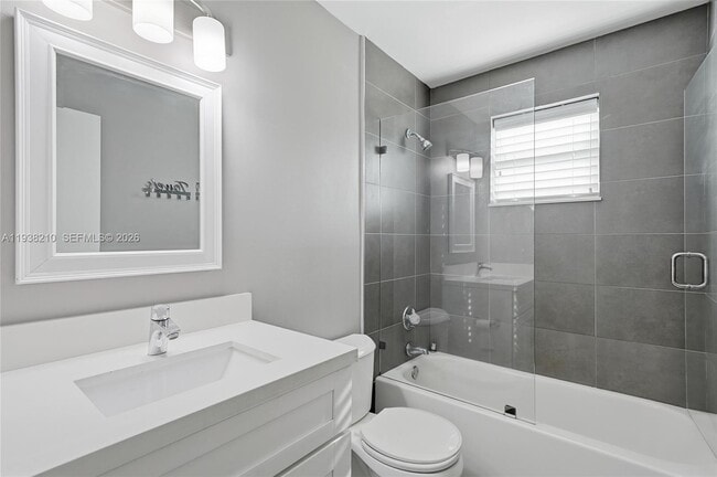 Building Photo - 1401 NW 97th Terrace