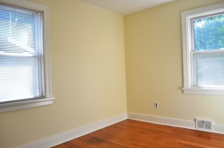 Building Photo - 3 BR/ 1 BA Lakeside Three bedroom with large fenced yard and detached garage/workshop