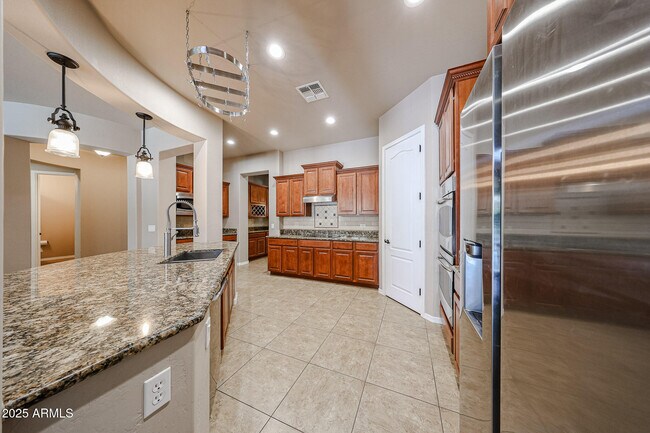 Building Photo - 4318 N 180th Dr