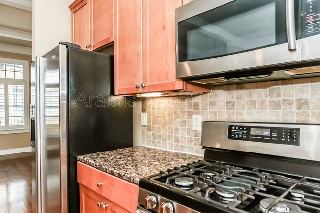 Building Photo - 1258 DeKalb Ave NE