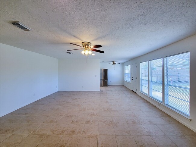 Building Photo - 14443 Golden Cypress Ln