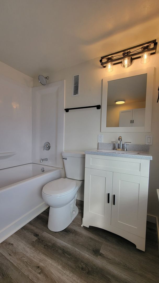 Building Photo - 373 Ahnaip Street