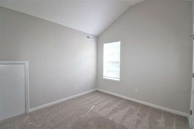 Building Photo - Fully Remodeled 3 Bedroom home with a garage!