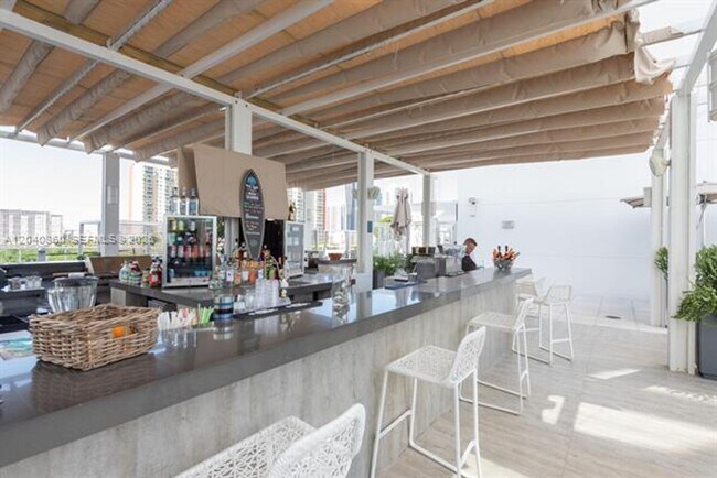 Building Photo - 400 Sunny Isles Blvd