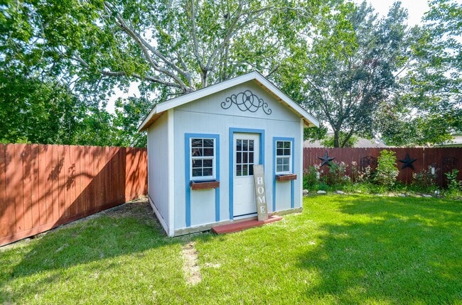 Building Photo - 12123 Ryewater Dr