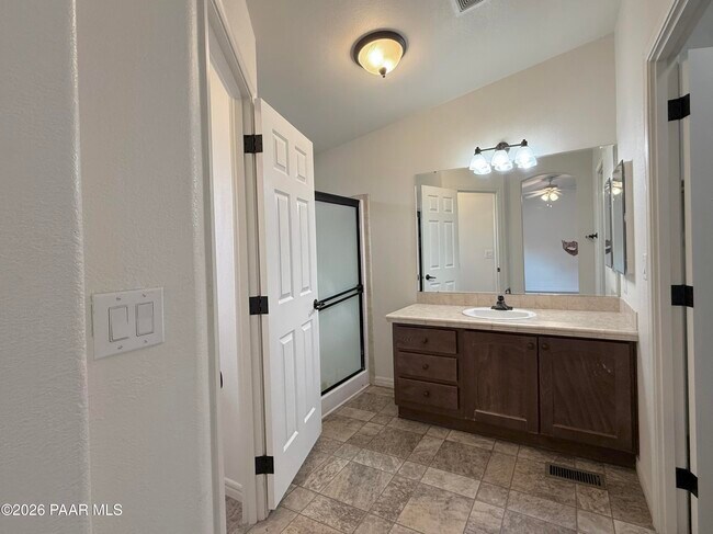 Building Photo - 2828 Jerry St