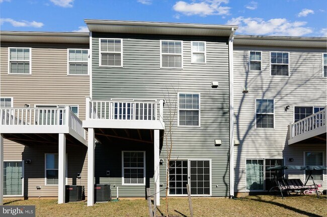 Building Photo - 923 Dorchester Cove Rd