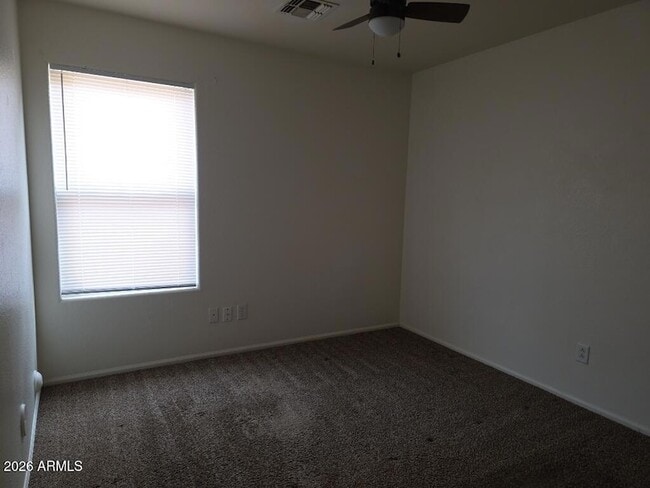 Building Photo - 16536 W Moreland St