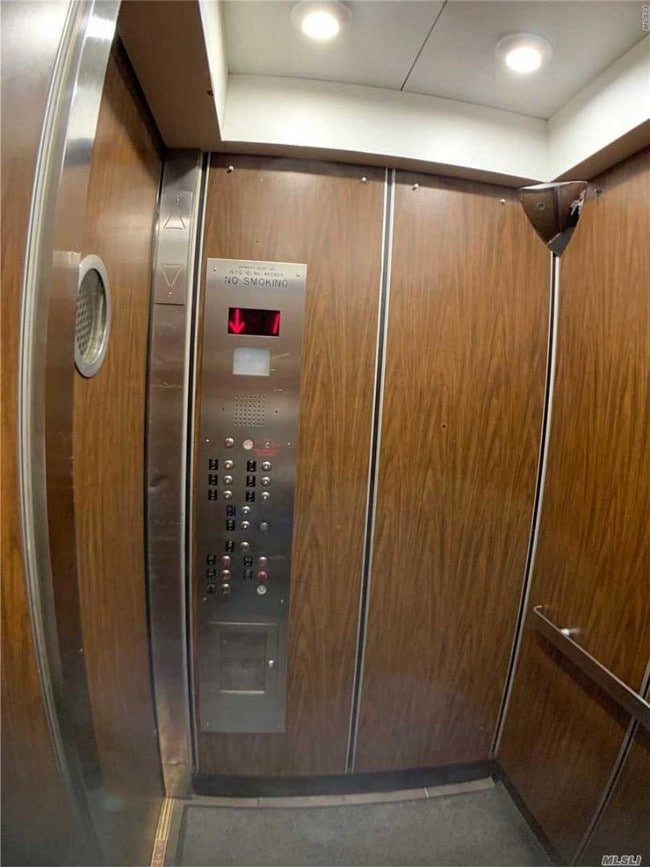 Building Photo - 6730 Dartmouth St