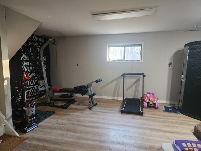 Building Photo - 1014 Hickory Run Rd