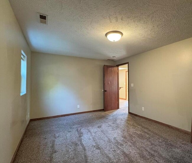 Building Photo - 411 S Nubia St