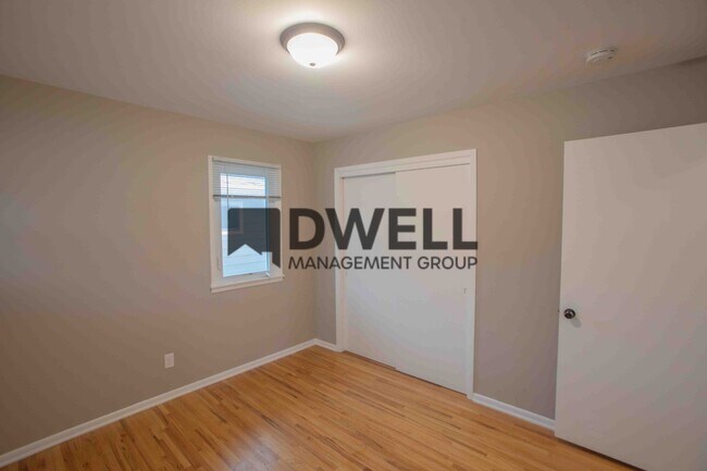 Building Photo - Single Family Home in SW Rochester with Fu...