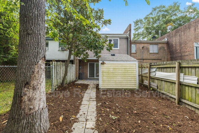 Building Photo - 1216 Bunsen Ct