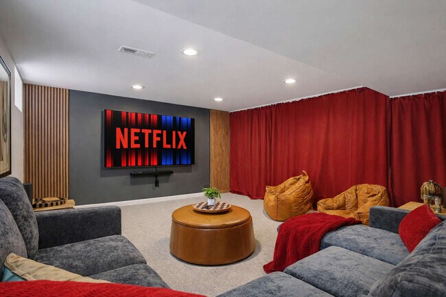 Building Photo - 28649 Jackson Rd