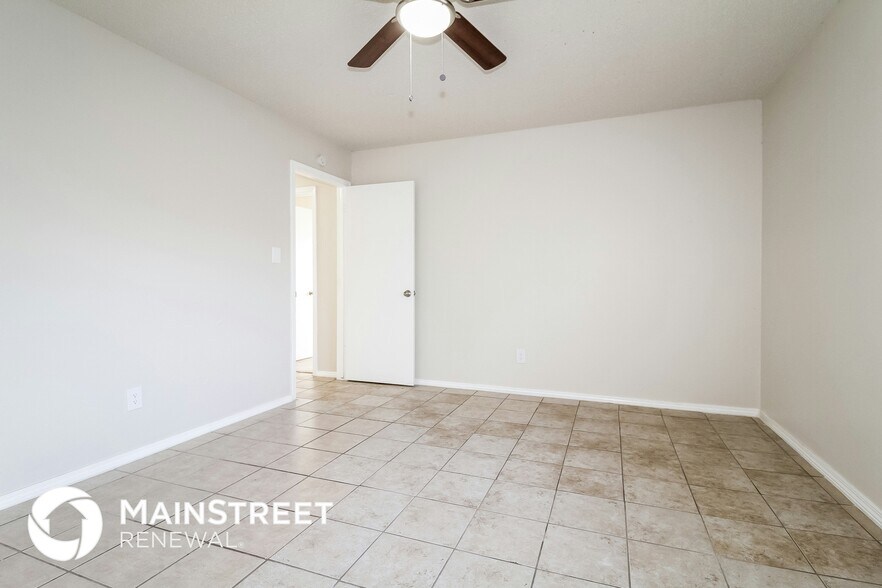 Building Photo - 1610 Pecan Ave