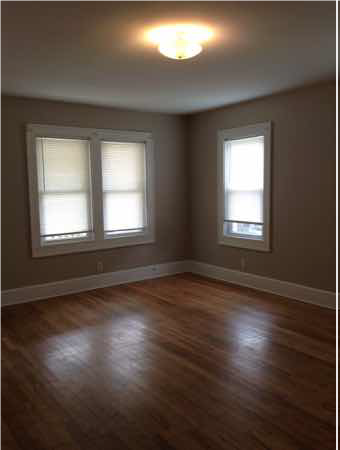 Building Photo - 3 bedroom, 1 bath Home - Available: August 2027!