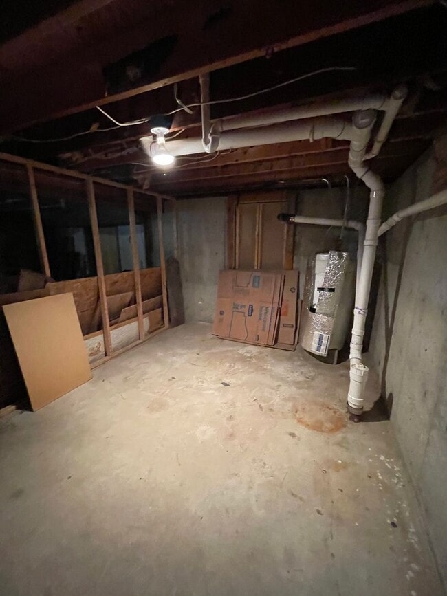 Building Photo - 3723 Shelburne Rd