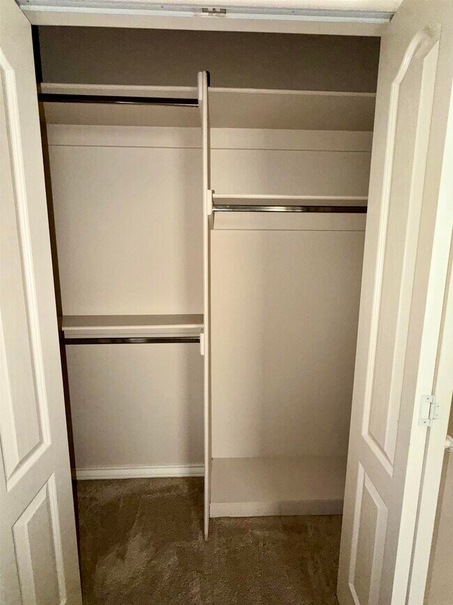 Building Photo - 9804 Cantera Ct