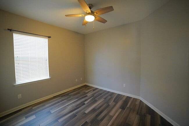 Building Photo - 5434 Hampton Hill Cir