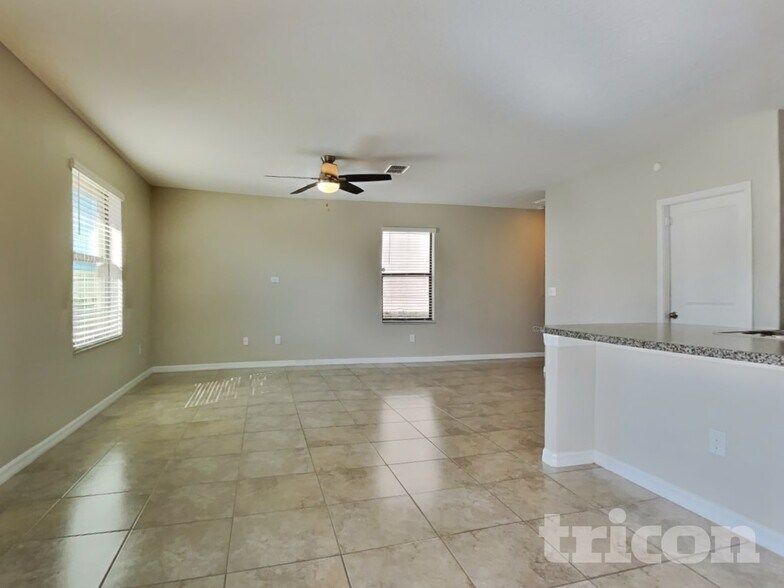 Building Photo - 7117 Ozello Trail Ave