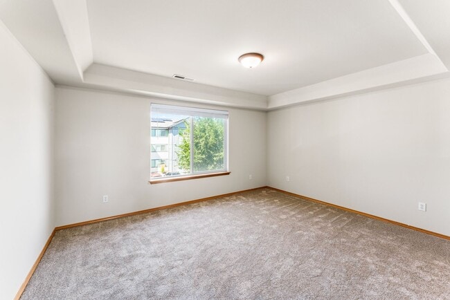 Building Photo - Live in Redmond Oregon