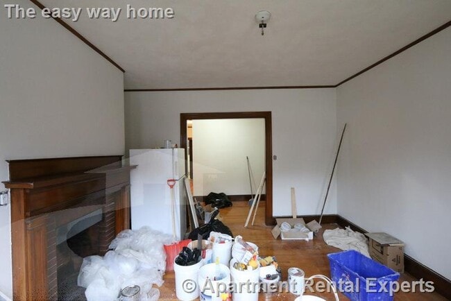 Building Photo - 163 Summer St