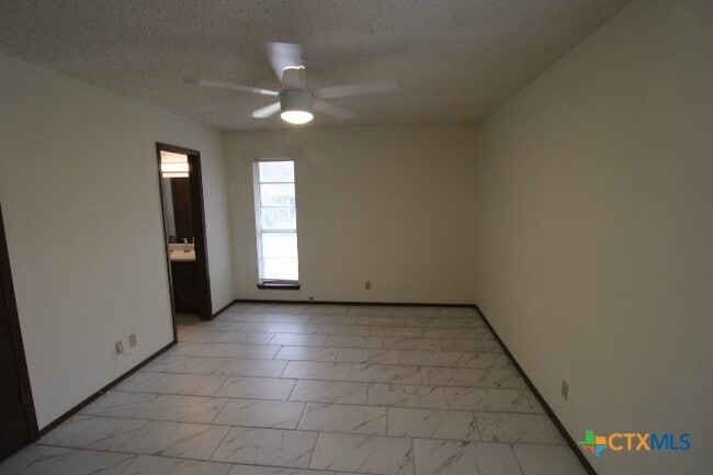 Building Photo - 1513 Missouri Ave