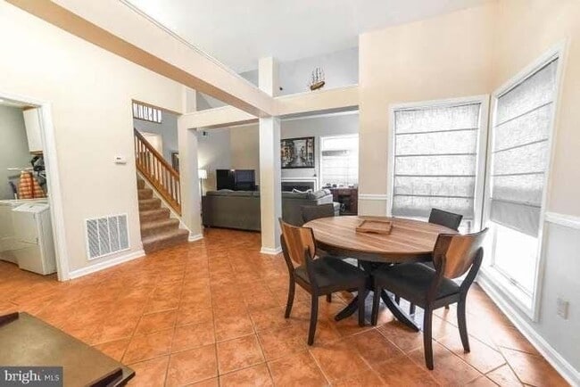 Building Photo - 21635 Weatherby Ln