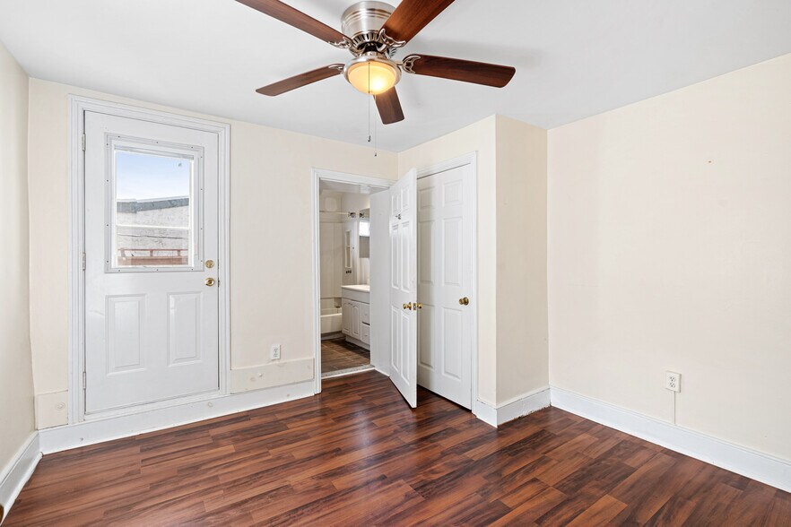 Building Photo - 4550 Silverwood St