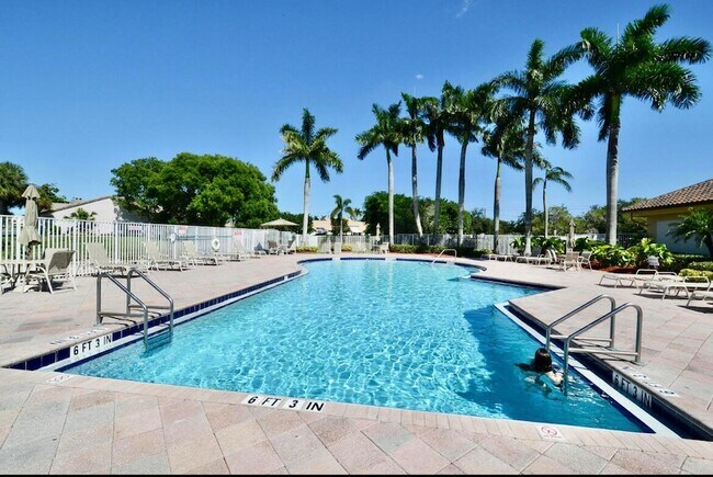 Building Photo - 10537 Pelican Dr