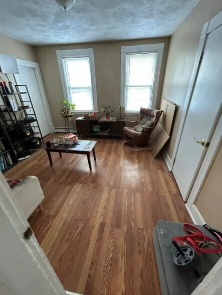 Building Photo - 273 Cardinal Medeiros Ave