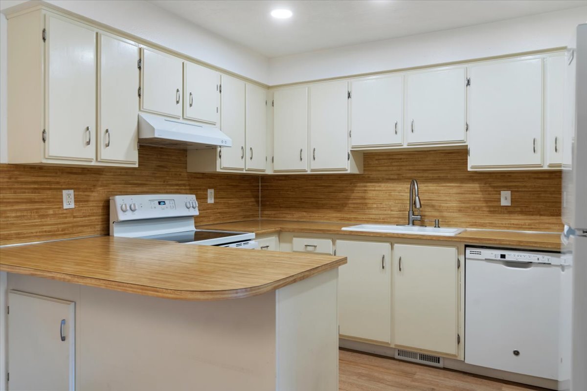 Building Photo - 263 W Garden Park Dr