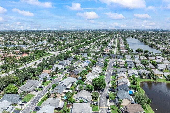 Building Photo - 12265 NW 32nd Manor