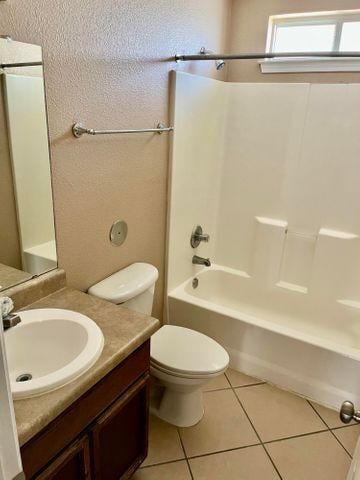 Building Photo - 14144 Tierra Morena Dr