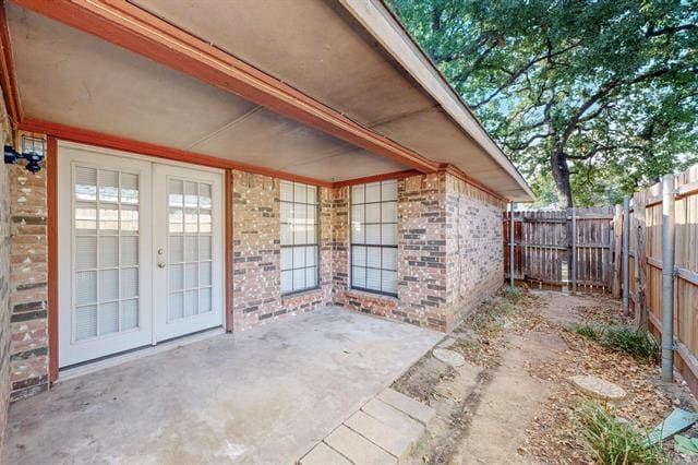 Building Photo - 1900 N Irving Heights Dr
